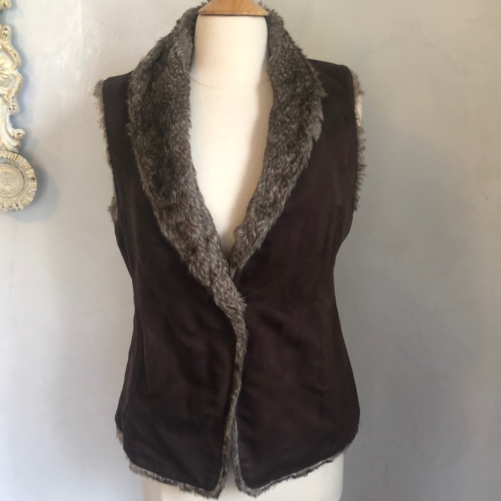 Crosby Brown Faux Suede & Fur Vest w/Single button snap closure Size Medium